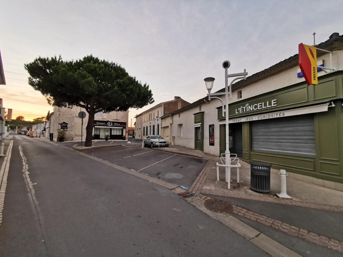 Charmant Appartement Dans Centre Meschers/Gironde Dış mekan fotoğraf